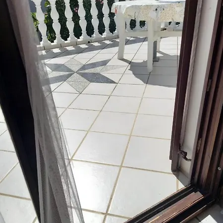 Apartment Mir *