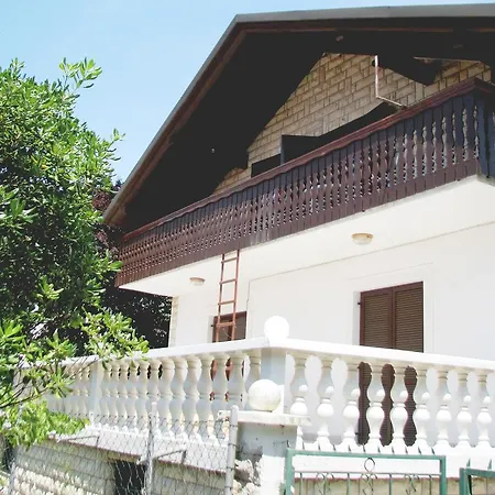 Mir Apartment *