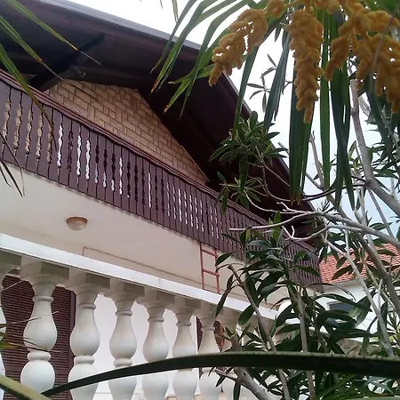 Apartment Mir *