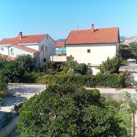 Apartmán Mir *